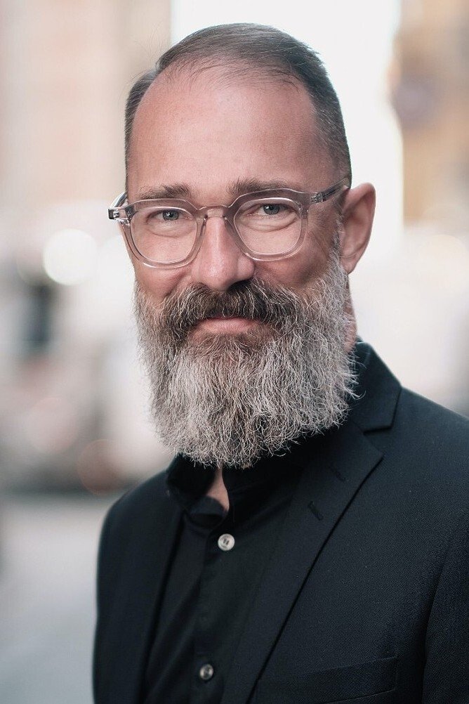 Peter Arrhenius backdrop