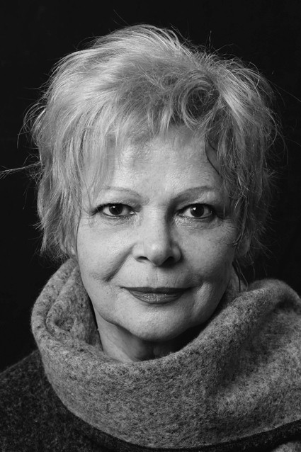 Viorica Farkas backdrop