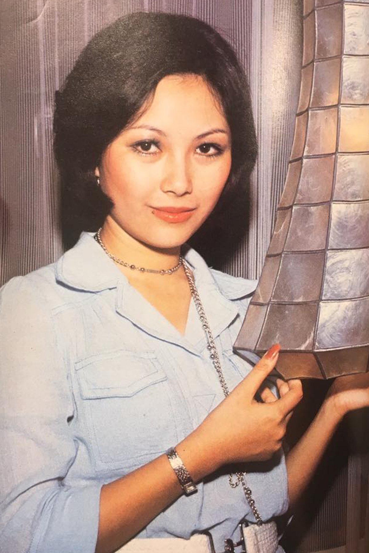 Helen Poon Bing-Seung backdrop