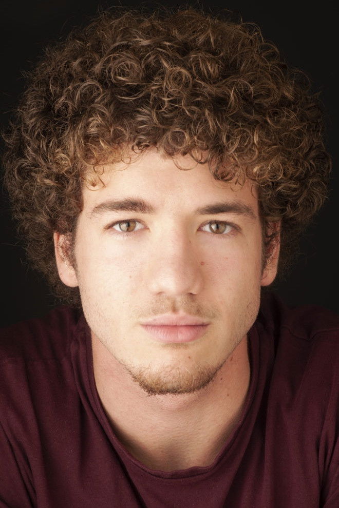 Rodrigo Antunes backdrop