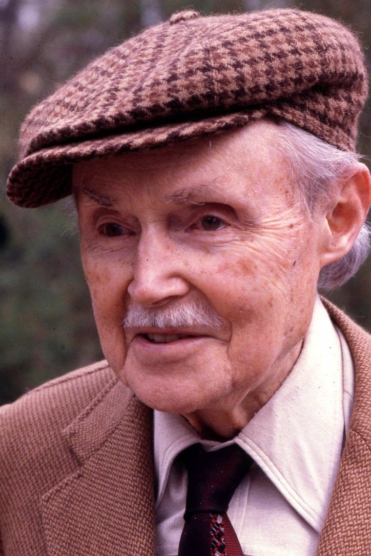 Maurice Genevoix backdrop