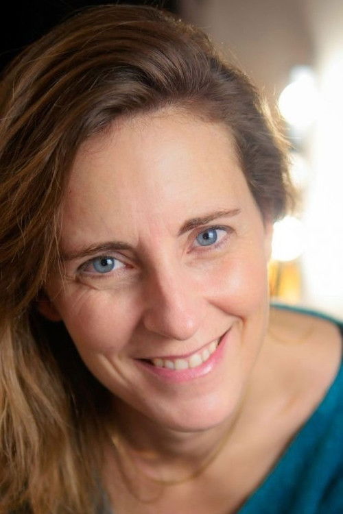 Juliette Moreaud backdrop