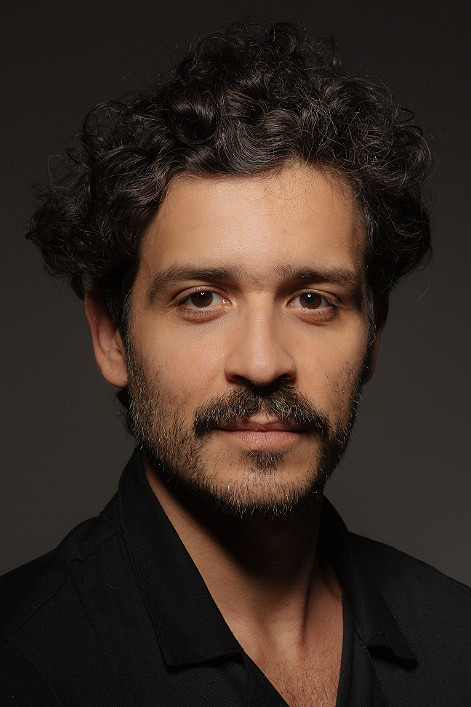 Philipp Lavra backdrop