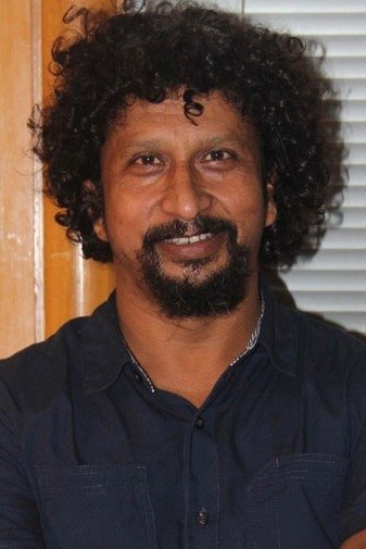 Aanand Raut backdrop