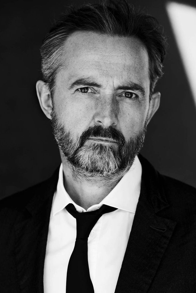 Harald Schrott backdrop