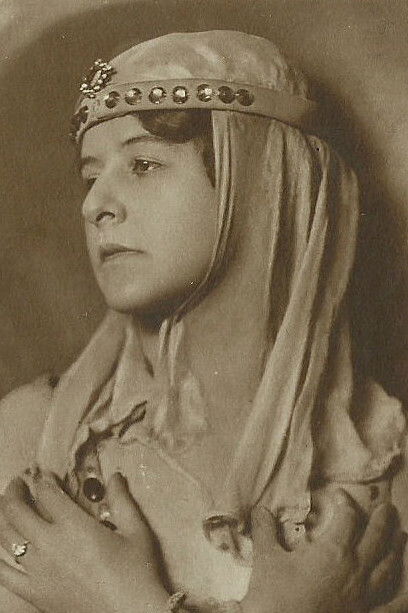 Mabel May-Yong backdrop