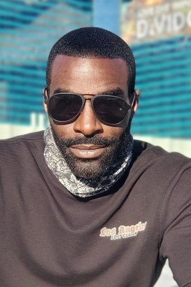 Memphis Cade backdrop