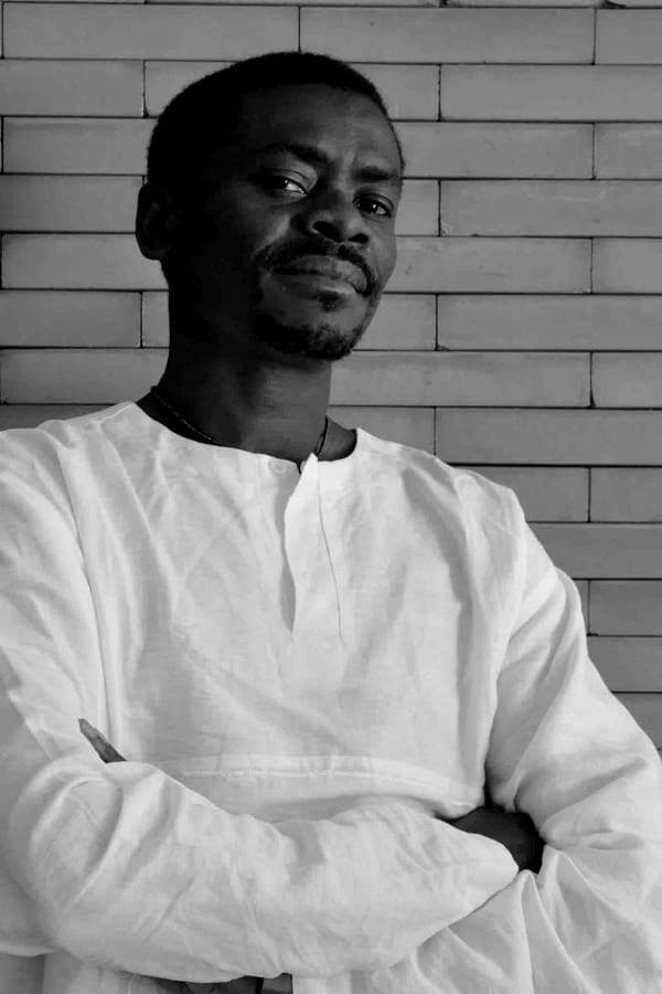 Juan Tomás Ávila Laurel backdrop