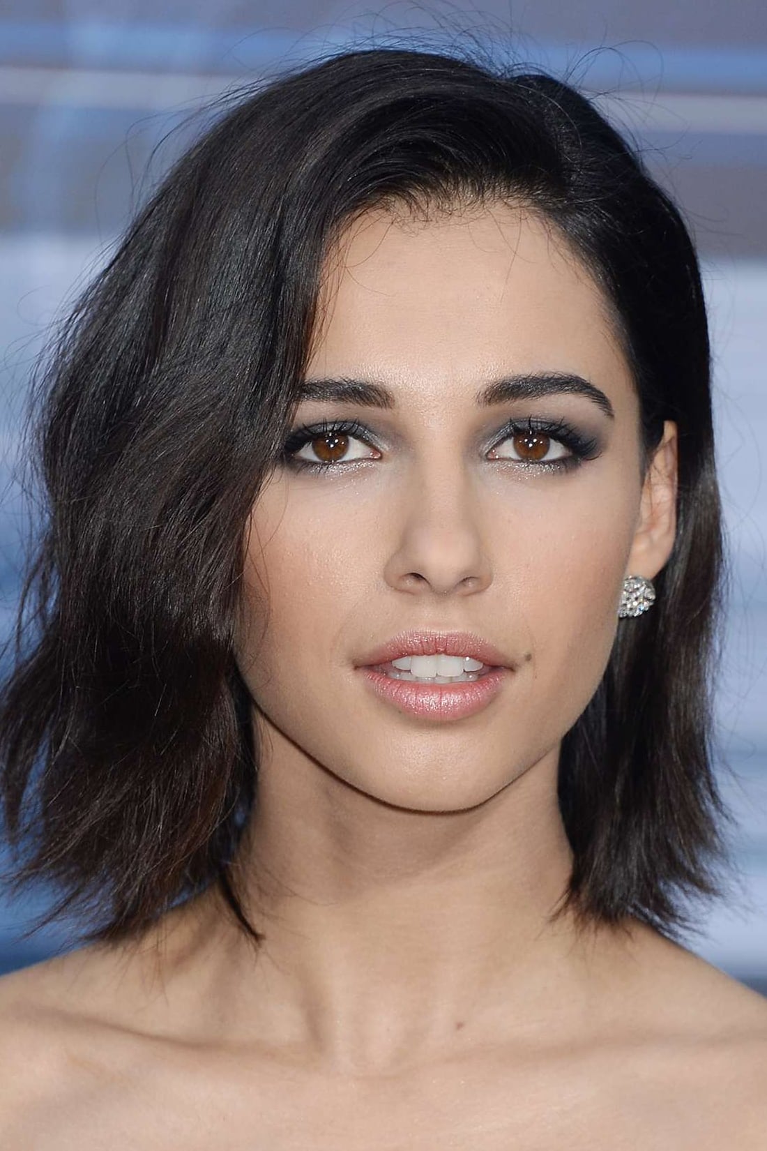 Naomi Scott backdrop