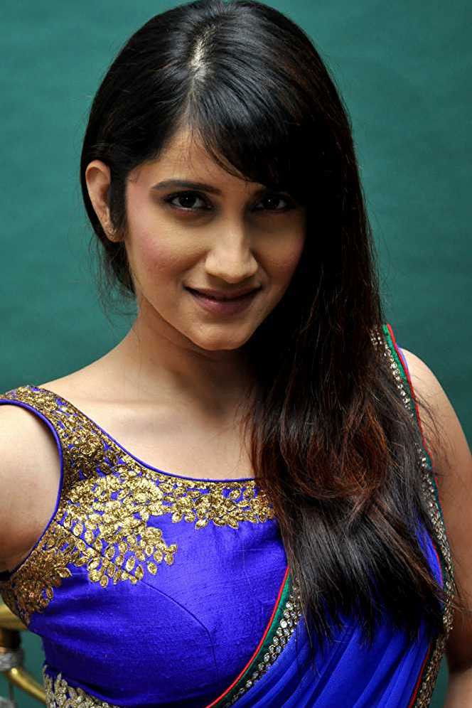 Smiley Suri backdrop