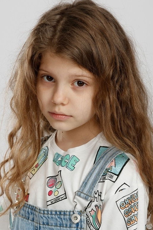 Julia Marcan backdrop