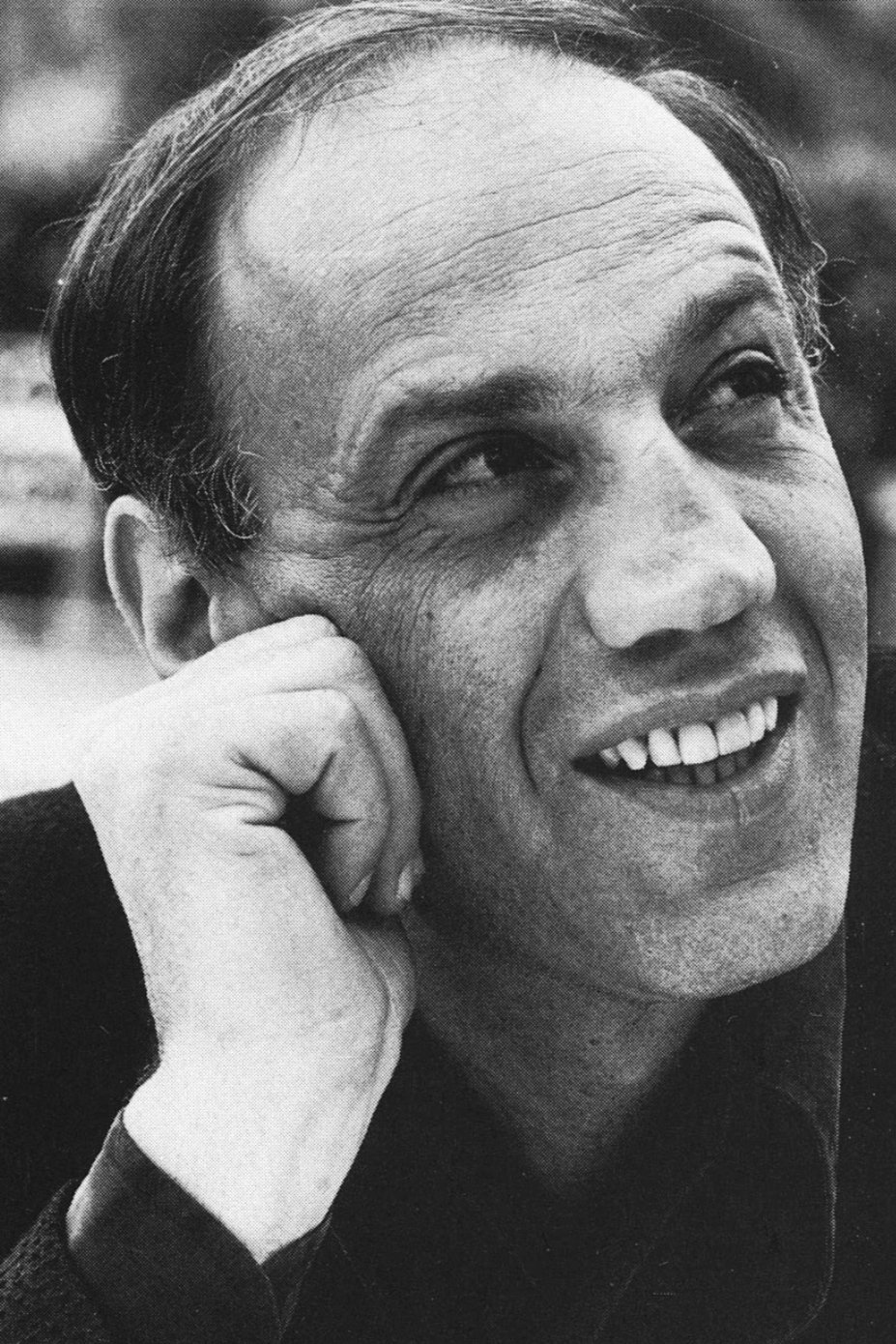 Bruno Di Luia backdrop