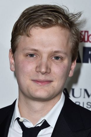 Martin Loizillon backdrop