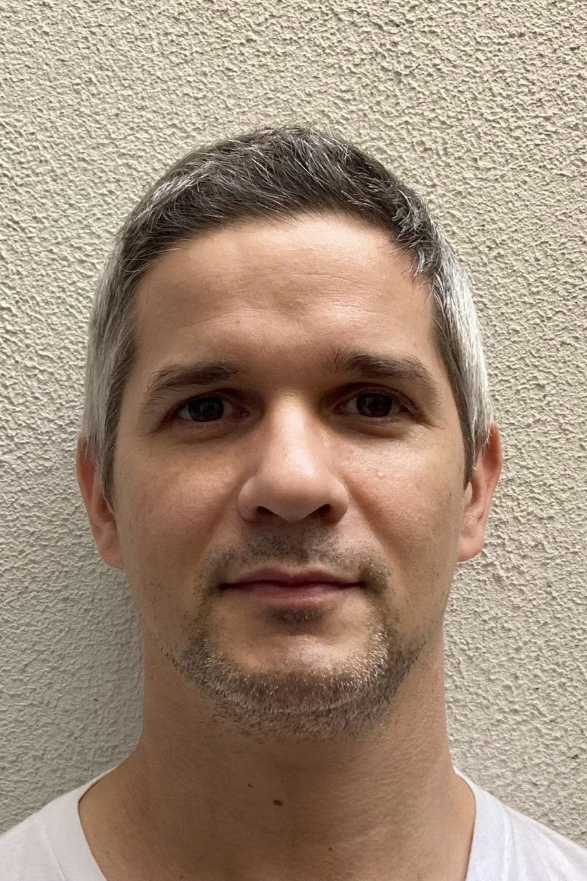 Agustín Argento backdrop