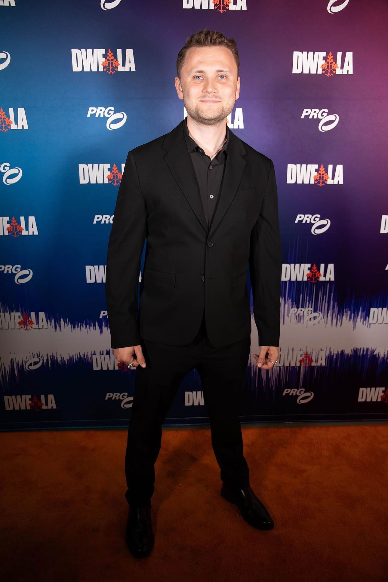 Kyle Hartford backdrop