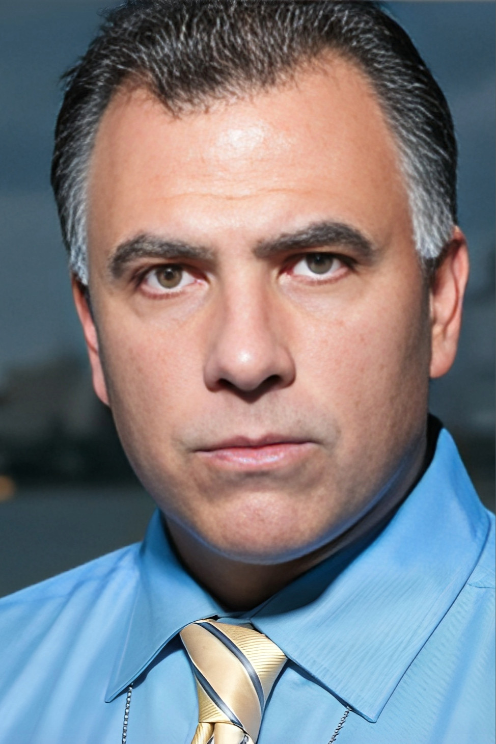 Alexander Alonso backdrop