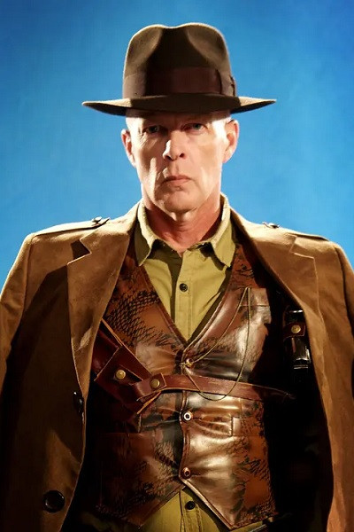 Warwick Gilles backdrop