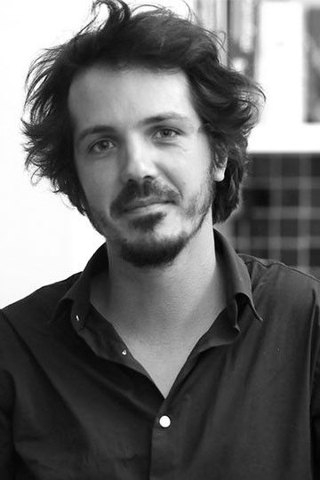 Bertrand Hagenmüller backdrop