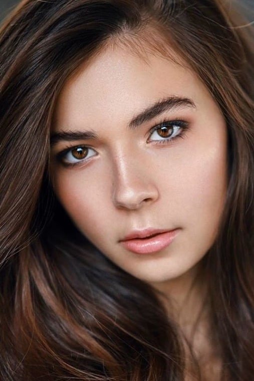 Aria Spinello backdrop