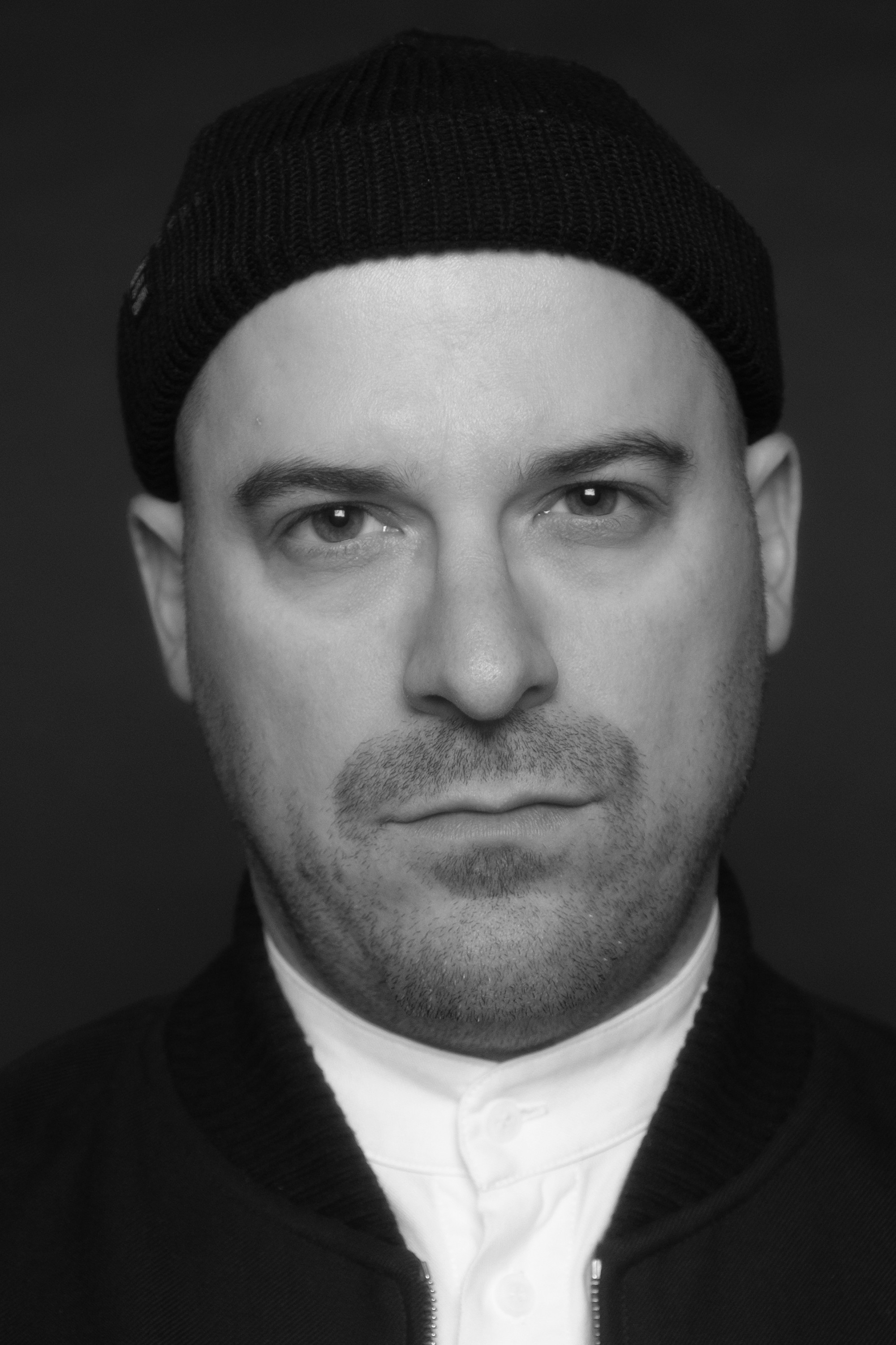 Sylvain Raymond backdrop