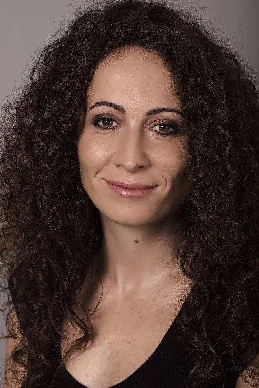 Sezin Bozacı backdrop