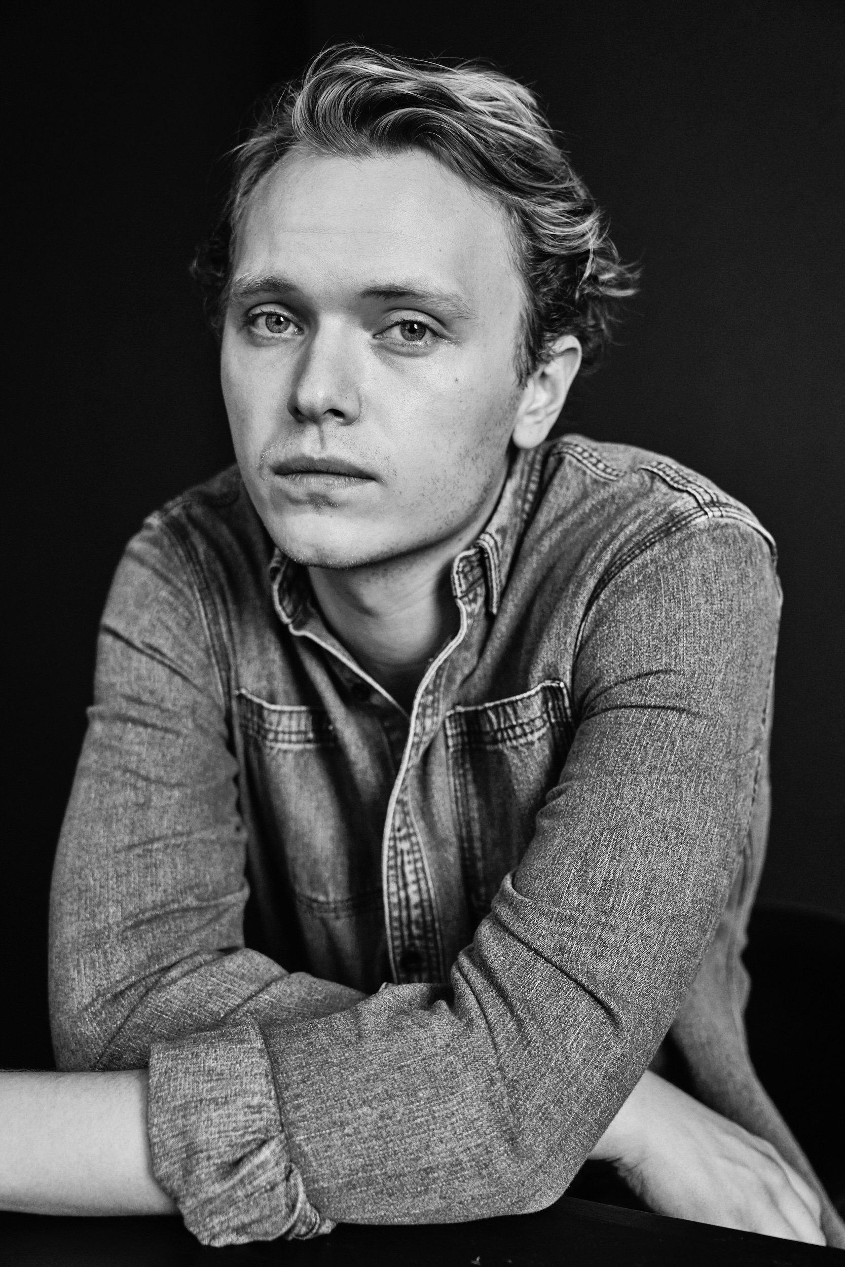 Gilles Geary backdrop