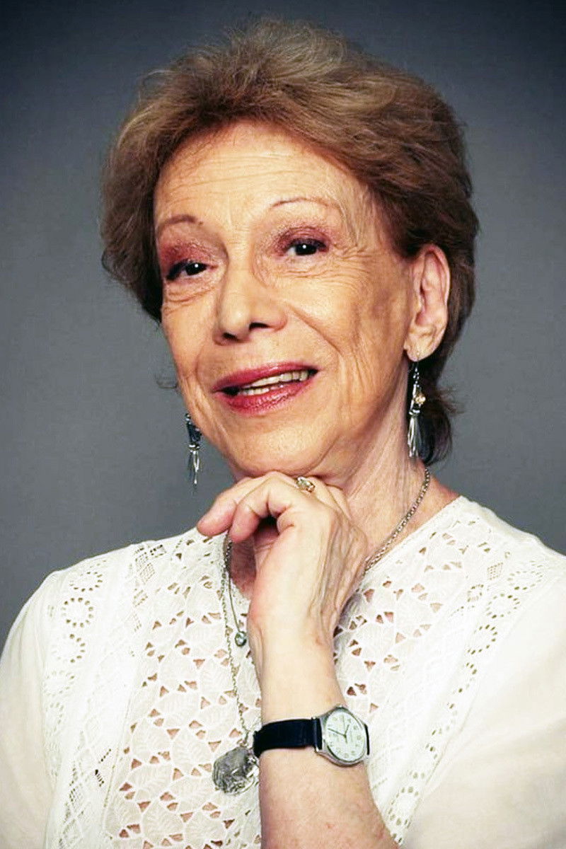 Alicia Berdaxagar backdrop