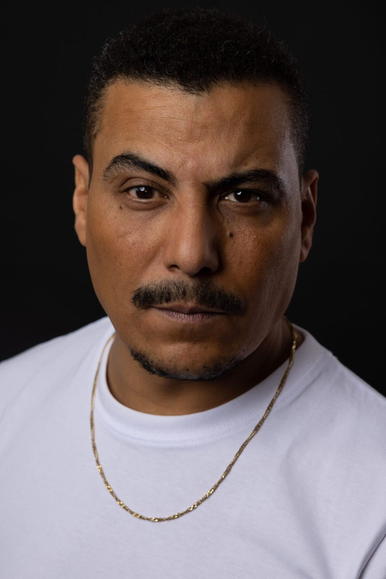 Zouhair Mtazi backdrop