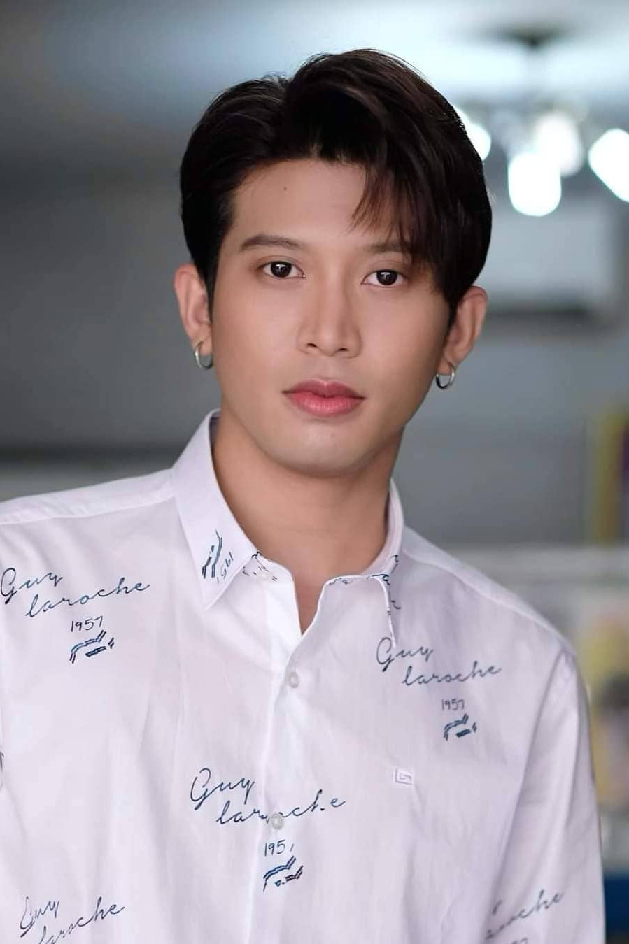 Kantheephop Sirorattanaphanit backdrop