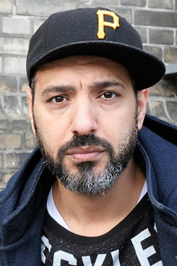 Chadi Abdul-Karim backdrop