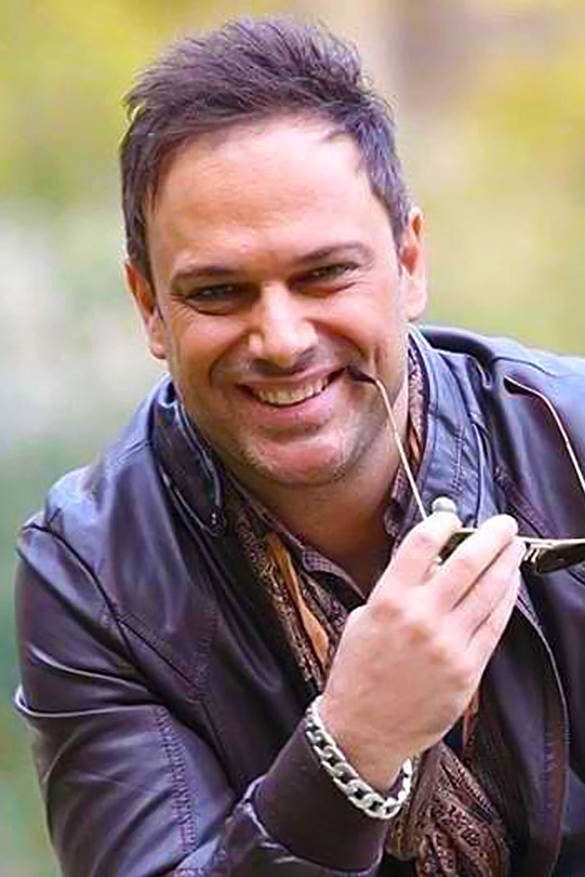 Shahrouz Ebrahimi backdrop