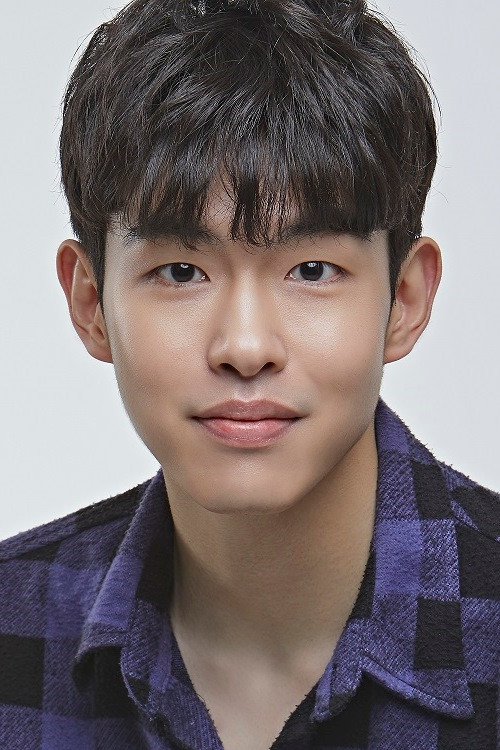 Kim Doh-yon backdrop