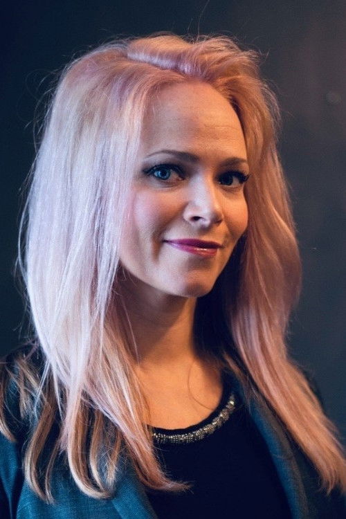 Ella Alise Rogne backdrop