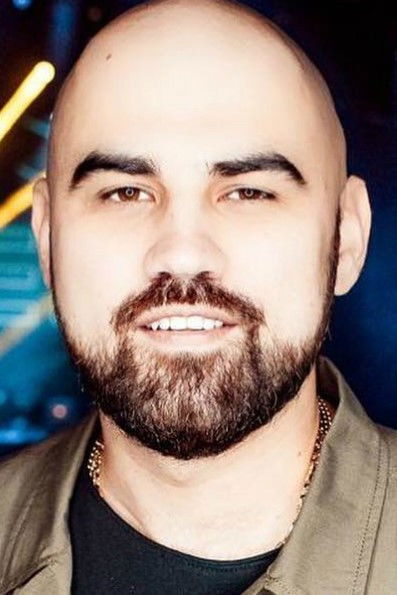 Artyom Umrikhin backdrop