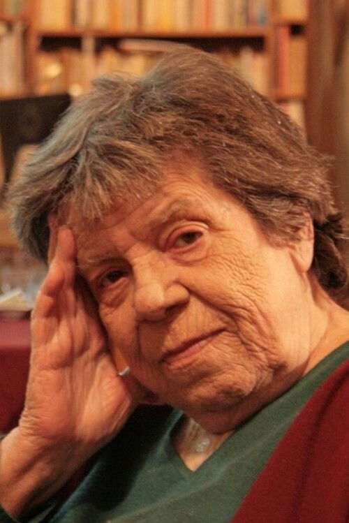 Alinta Dimitriou backdrop