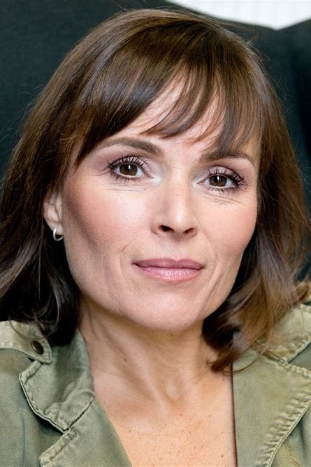 Cristina Andrione backdrop