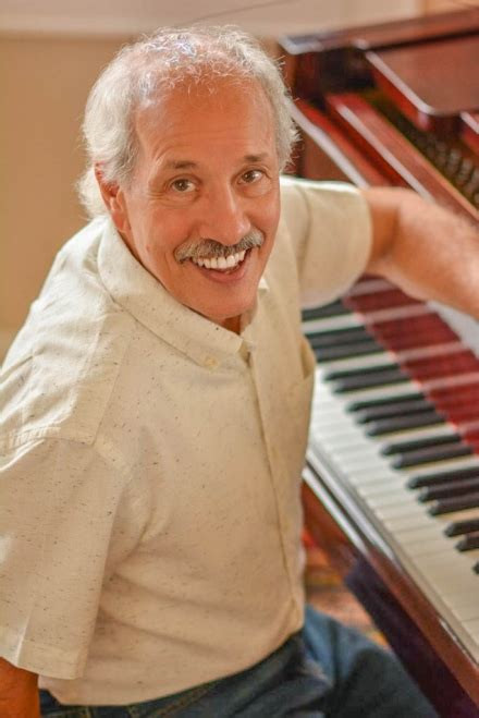 Scott Cossu backdrop