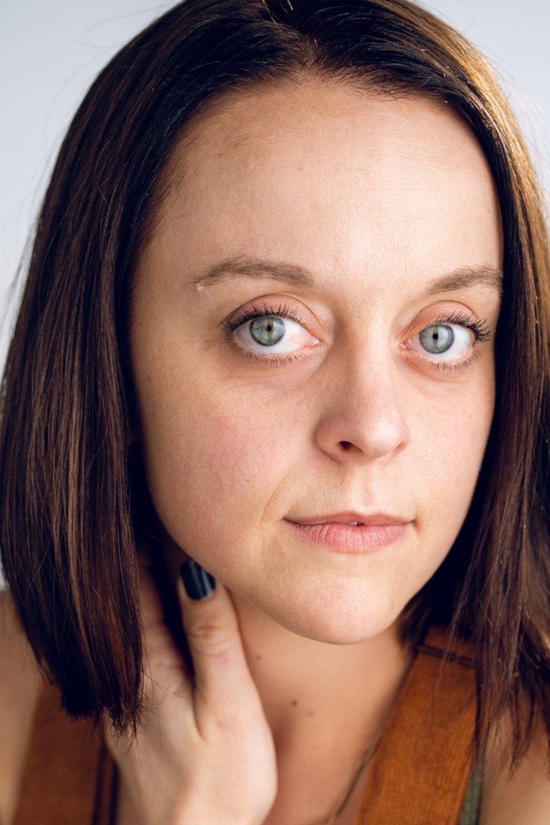 Erika Arlee backdrop