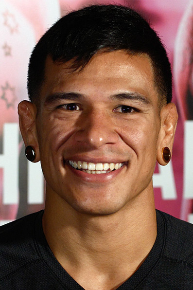 Maki Pitolo backdrop