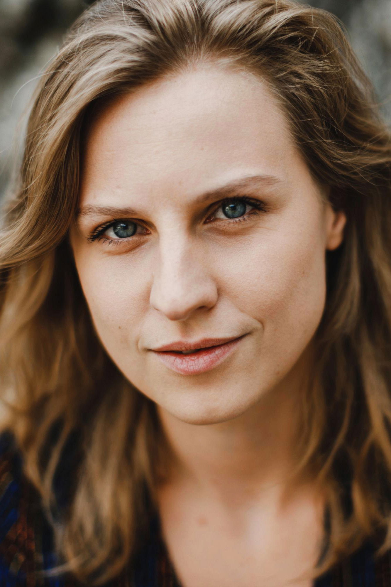 Victoria Hauer backdrop