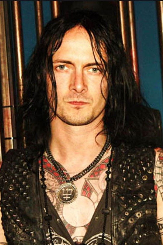 Erik Danielsson backdrop