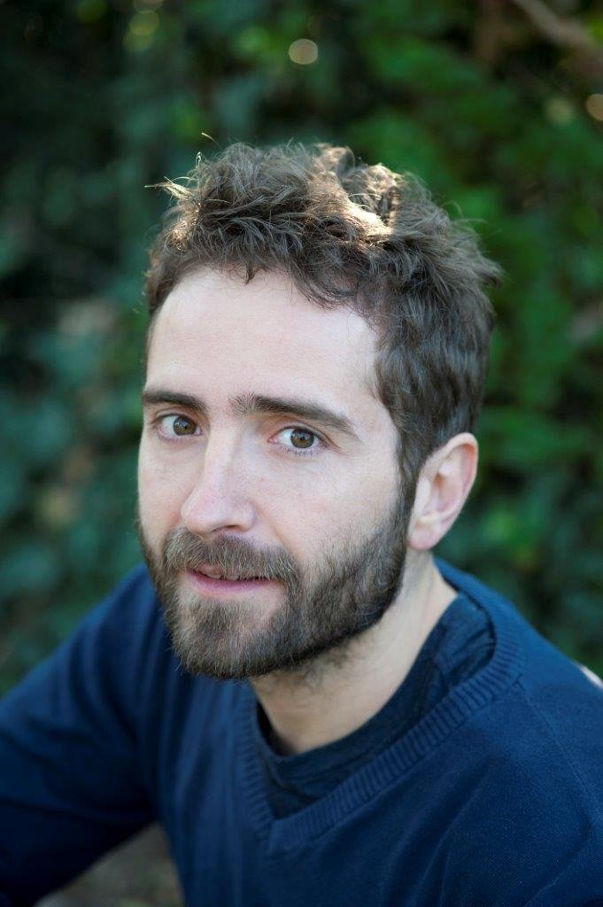 Massimiliano Setti backdrop