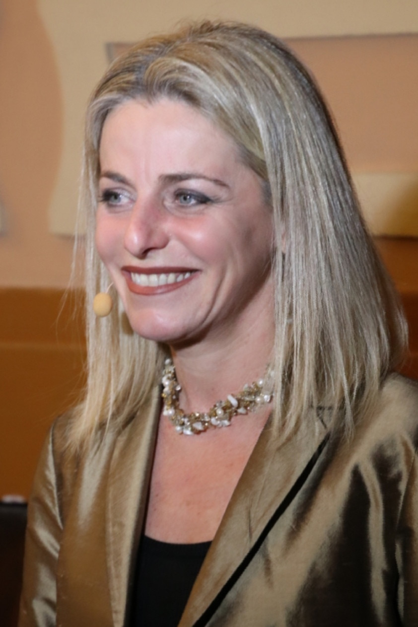 Lucilla Giagnoni backdrop