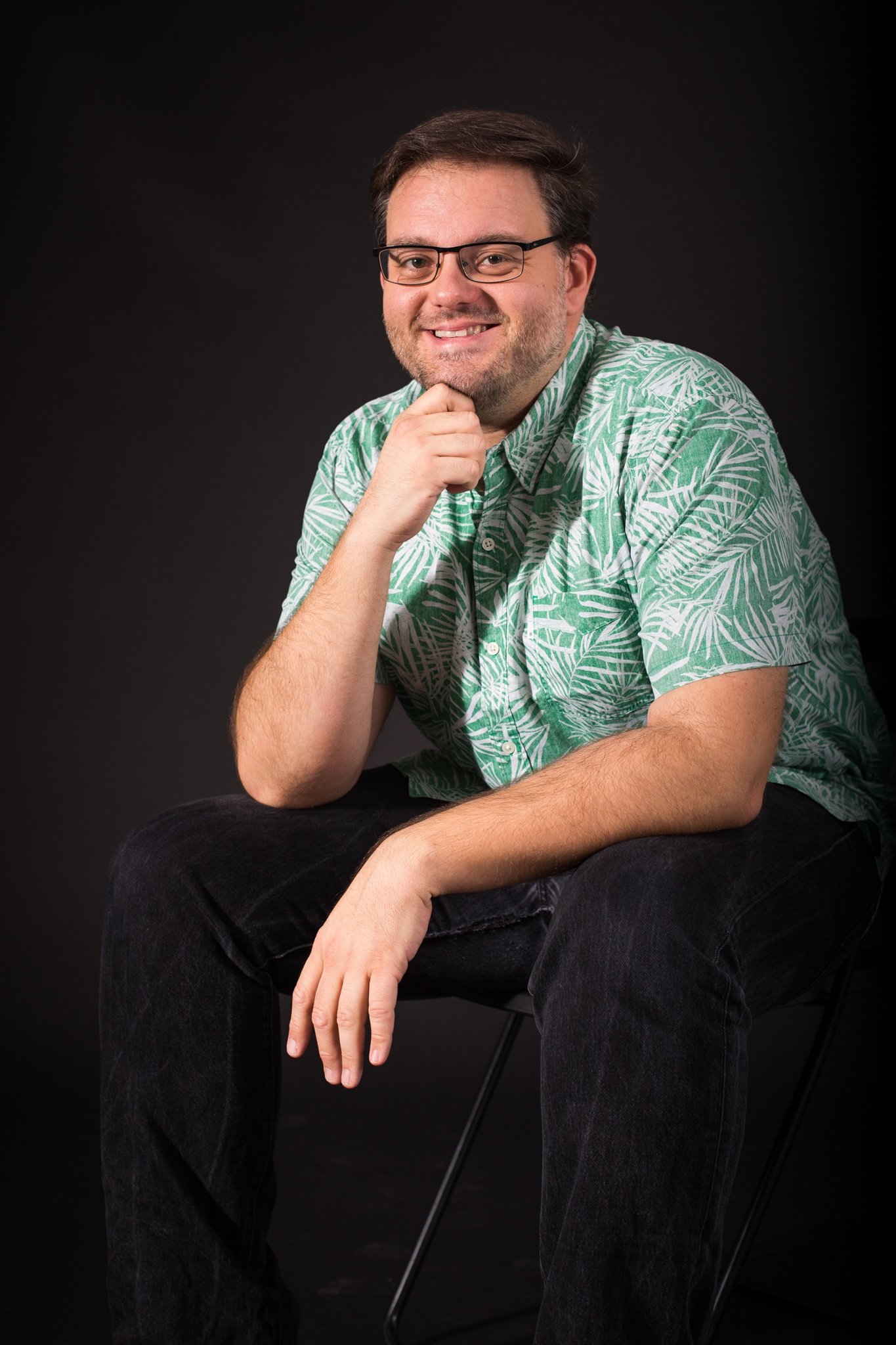 Paco Cavero backdrop