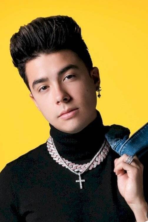 Mario Bautista backdrop