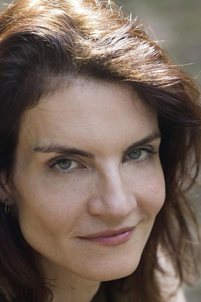 Annie Dutoit backdrop