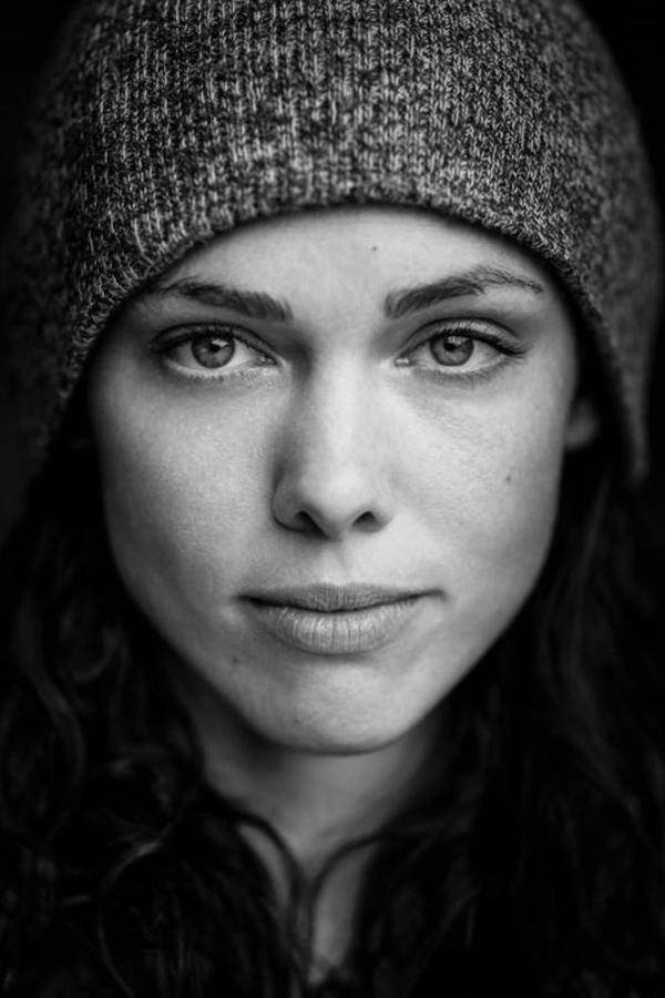 Taylor Rees backdrop