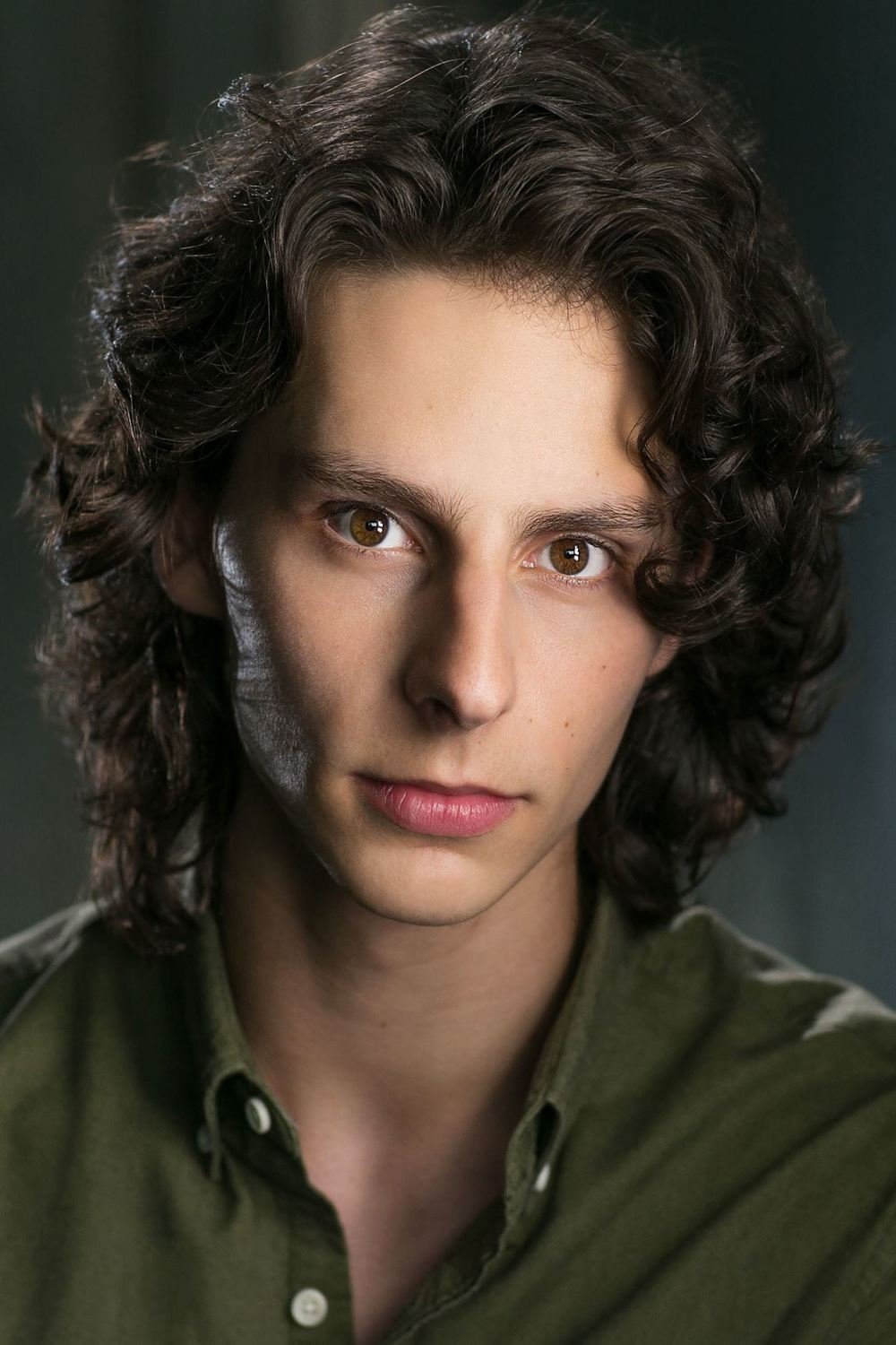 Louie Threlfall backdrop