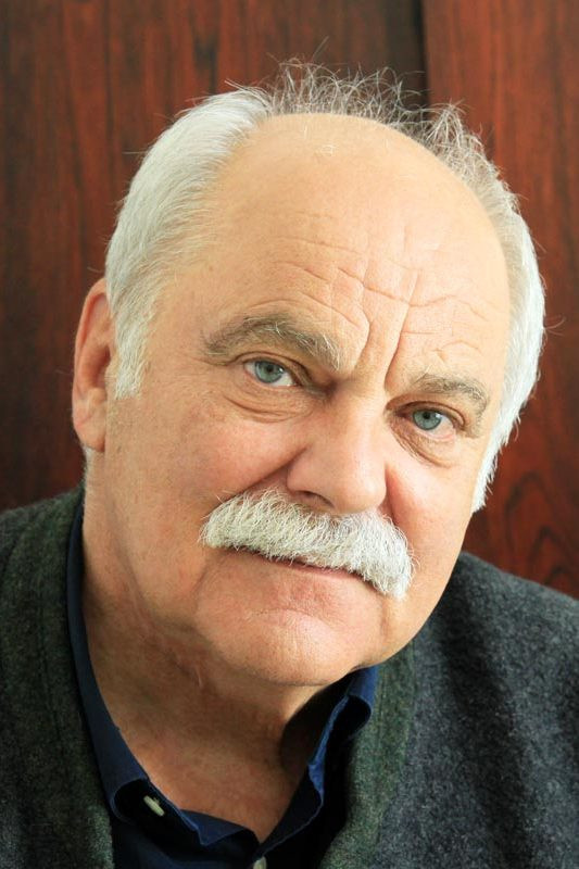 Krzysztof Szuster backdrop