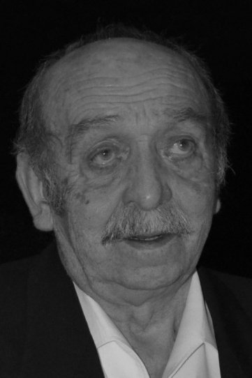 Szymon Pawlicki backdrop